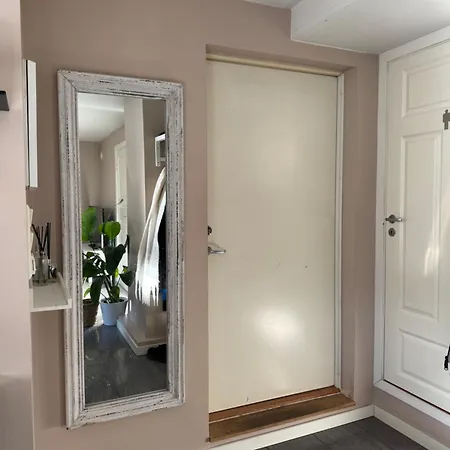 Cozy Near Center And The Mountains